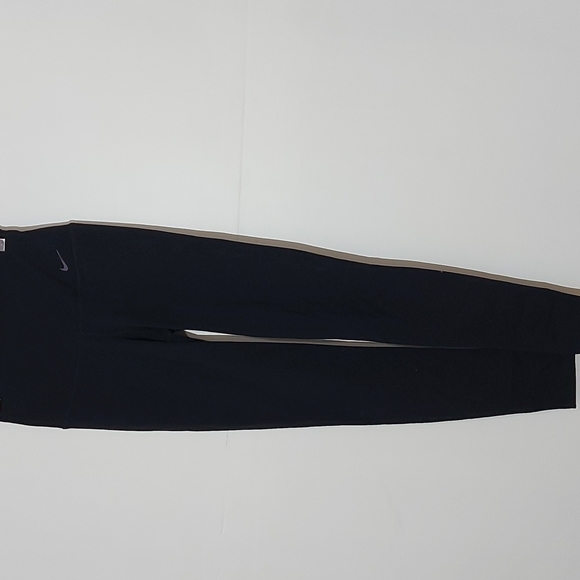 Nike Dri Fit Leggings - Picture 10 of 11